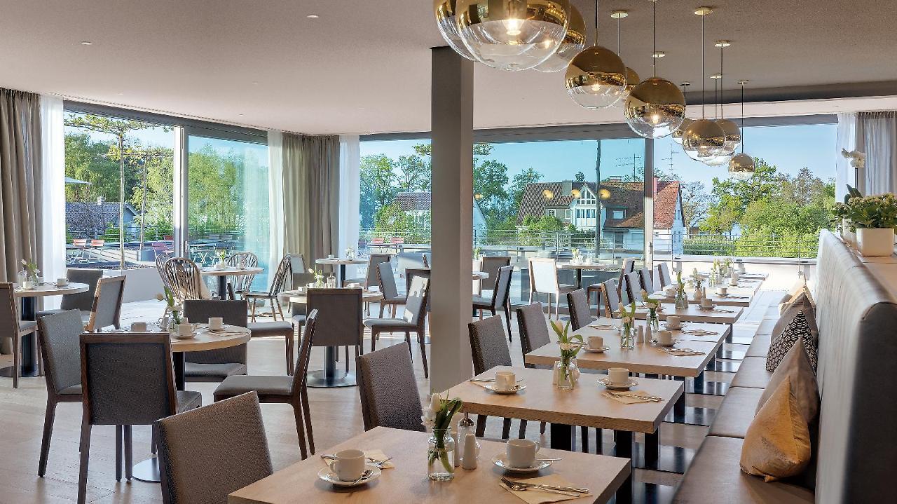 Hotel Traube Am See Friedrichshafen Exterior photo